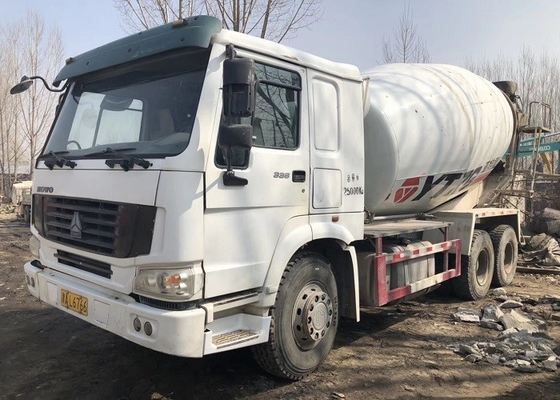 14CBM Concrete Mixing Lorry Sinotruck 3 Axles With SAE Certification