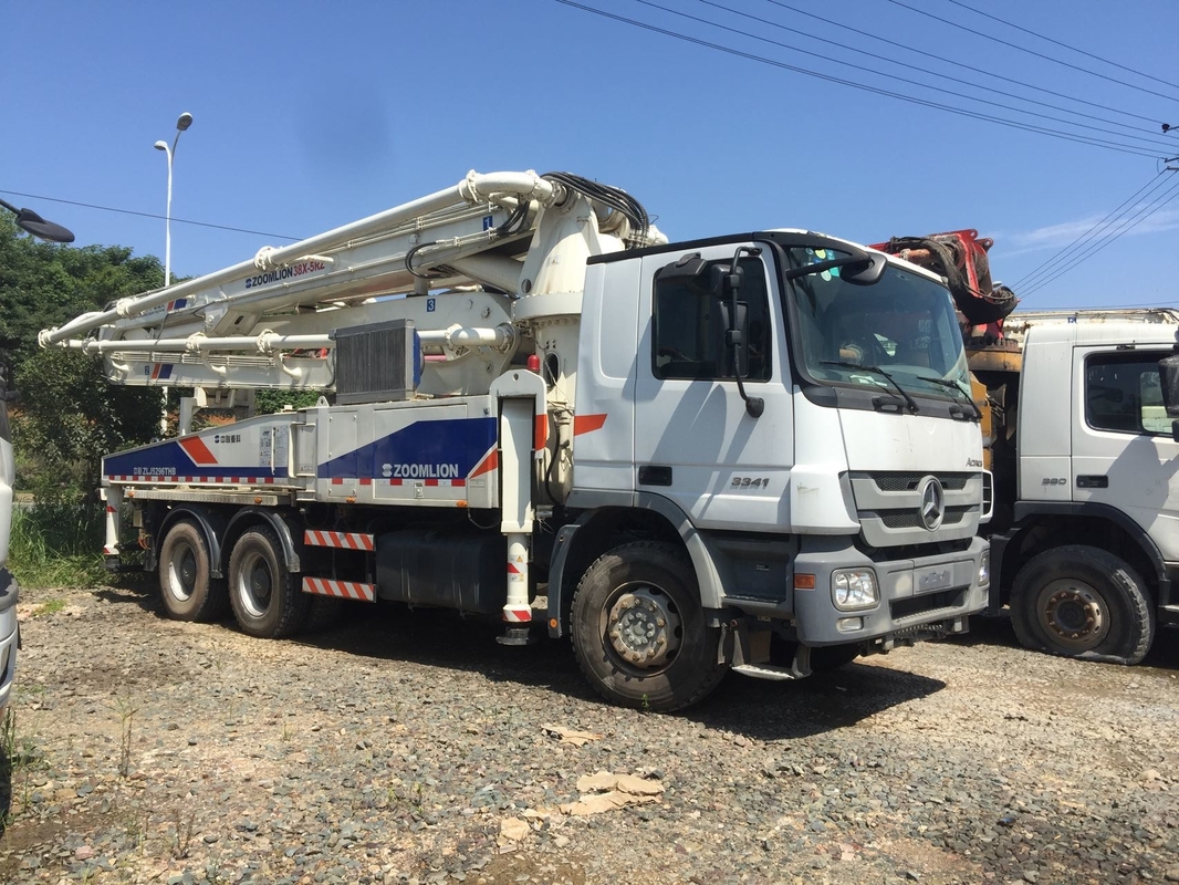 Tình trạng tốt Xe bơm bùng nổ Zoomlion 38m Xe bơm bê tông đã qua sử dụng