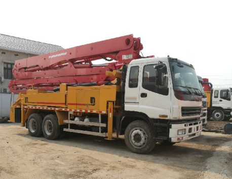 Used Putzmeister Isuzu Truck Mounted Concrete Pump 38m