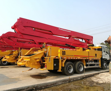 Used Putzmeister Isuzu Truck Mounted Concrete Pump 38m