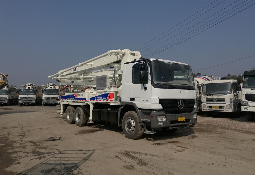 OM501LA Truck Concrete Pump Zoomlion 37m Benz Used Concrete Pump Truck