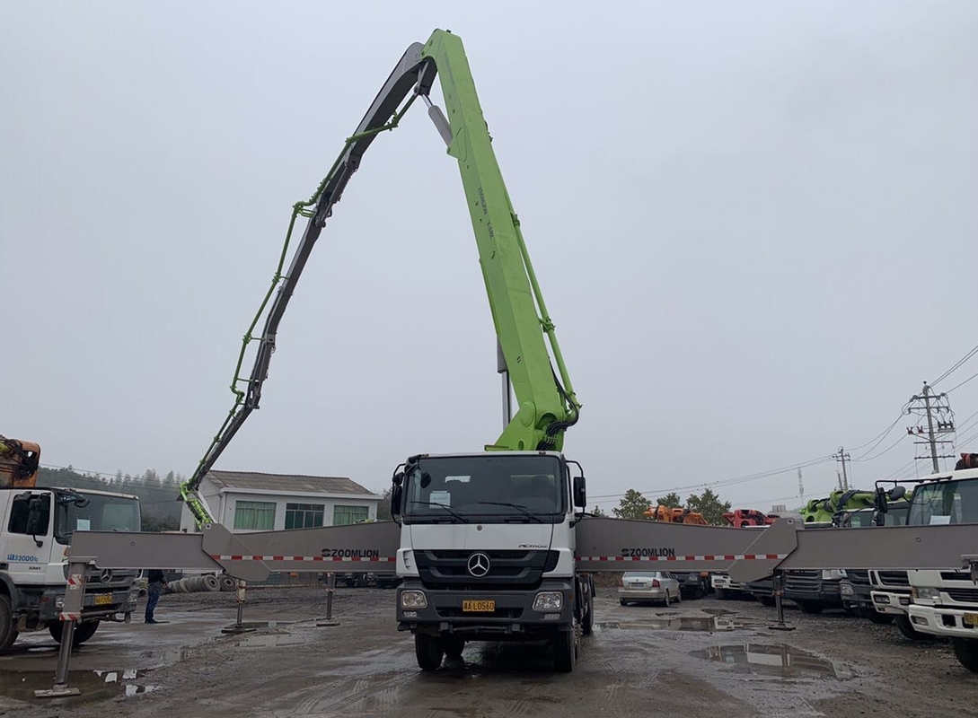 Used Concrete Trailer Pump Zoomlion Benz 56m 150 M3/H