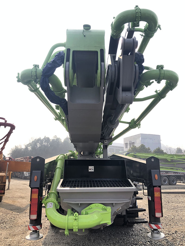 Used Concrete Pumps Zoomlion 56m Auto Beton Pump With Remote Control Battery