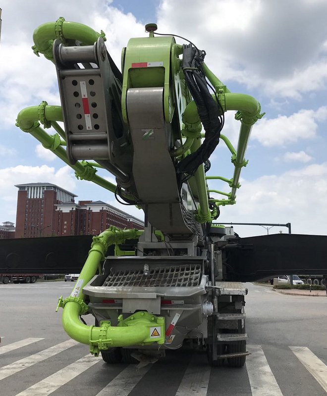 Small Concrete Pump TruckTruck Concrete Pump Used Concrete Pump Truck