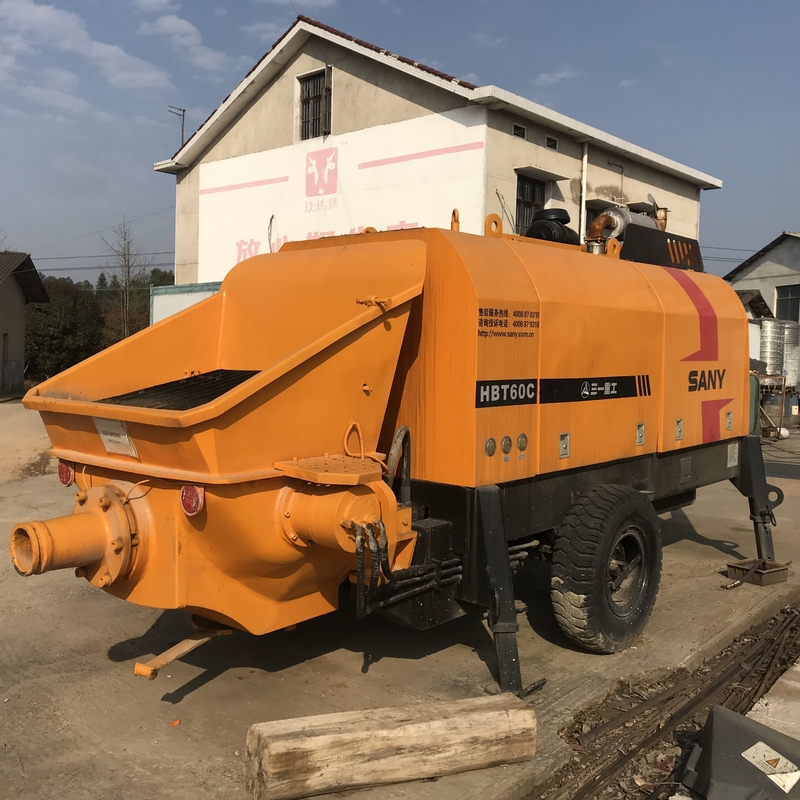 HBT60 200M Used Concrete Trailer Pump , Sany Boom Pump Renew Orange Color