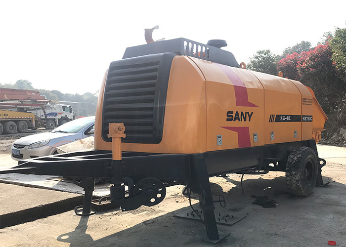 HBT60 200M Used Concrete Trailer Pump , Sany Boom Pump Renew Orange Color