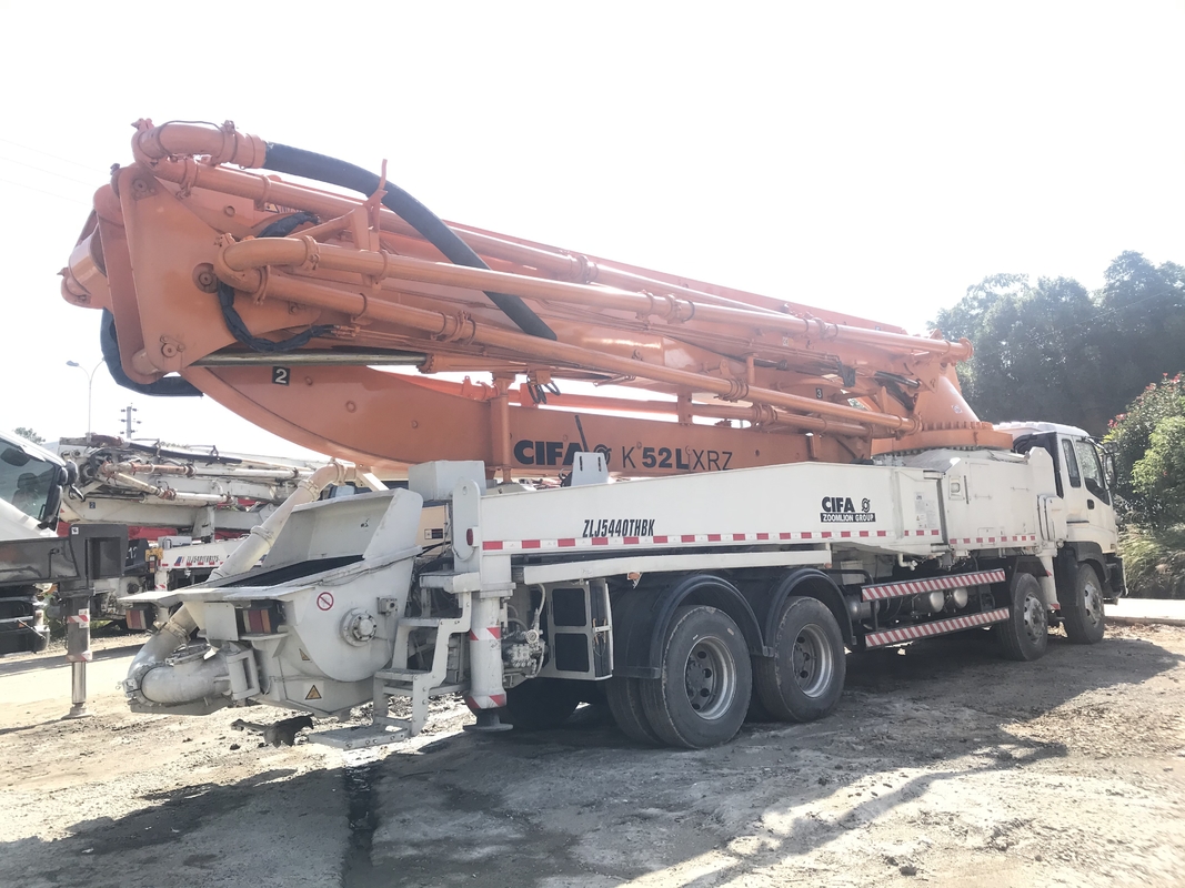 48m 160m3/H Cement Pump Truck Wide Work Range For Concret Transmission