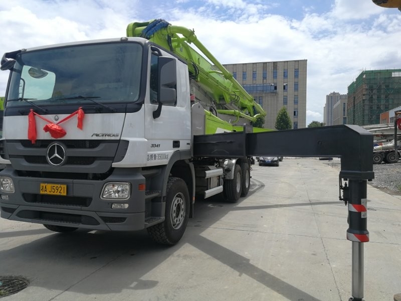 Remanufactured 47m Used Concrete Pump Truck Wide Work Range Durable