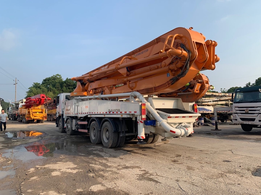 ISO90001 49m Refurbished Concrete Boom Truck White Color Actros Chassis