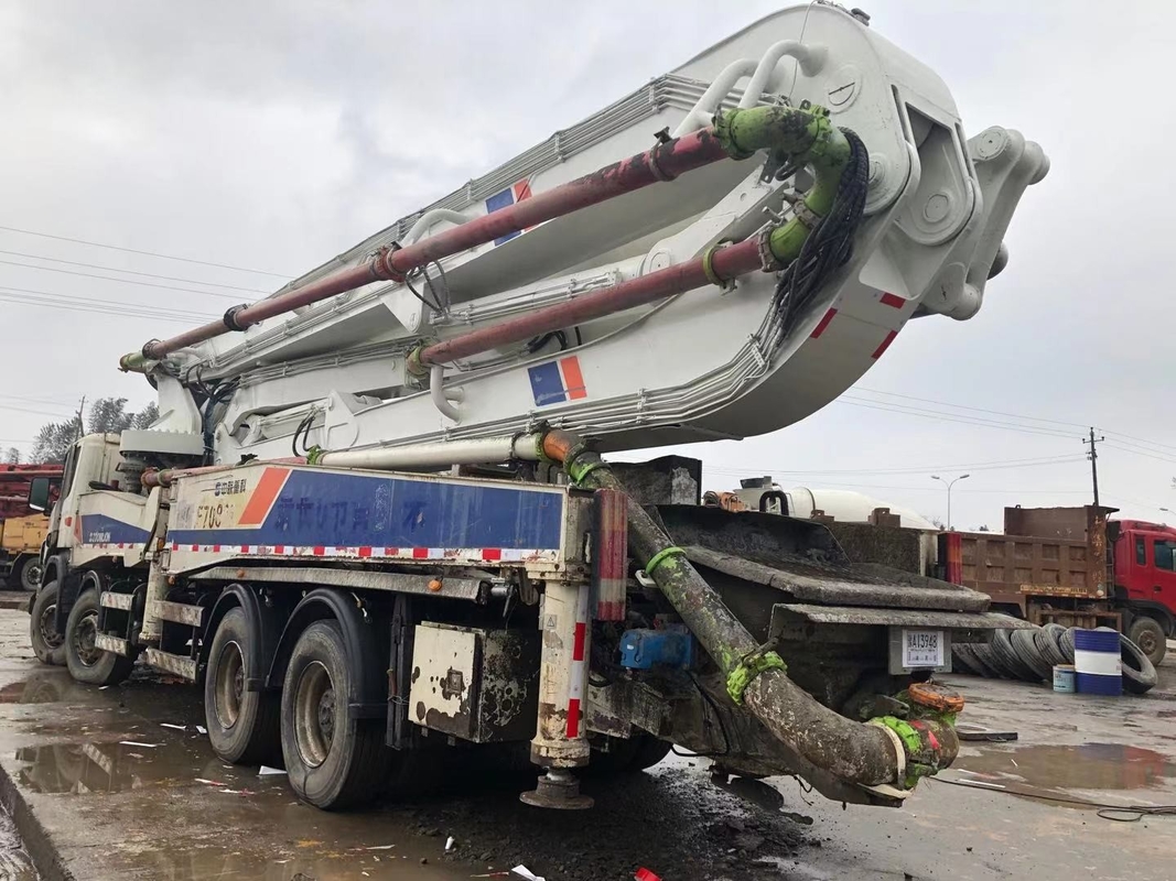56m 309KW Used Concrete Pump Truck High Safety Frame Year 2010 180m3/h