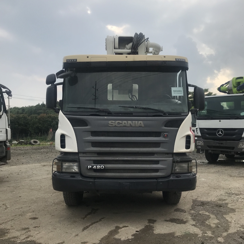 170m3/H 50m Boom Concrete Truck Heavy Duty With 6 Boom Section