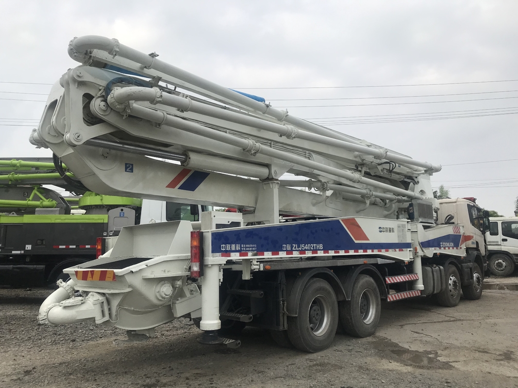 170m3/H 50m Boom Concrete Truck Heavy Duty With 6 Boom Section