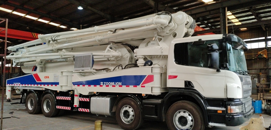 180m3/H 56m Zoomlion Truck , Long Boom Concrete Pump With Diesel Engine