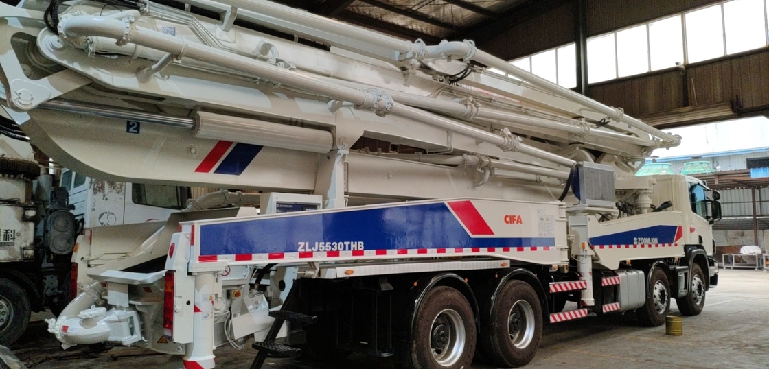 180m3/H 56m Zoomlion Truck , Long Boom Concrete Pump With Diesel Engine