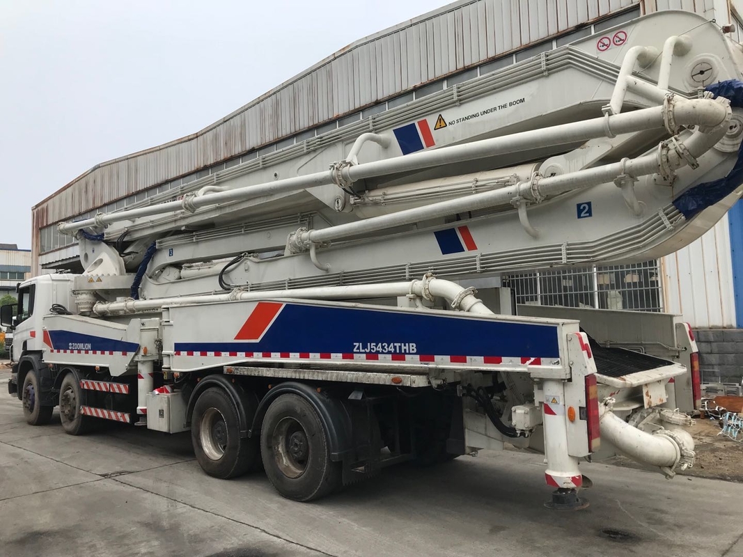 50Meter 309KW Cement Truck With Pump , Scania Concrete Truck Second Hand Diesel Engine