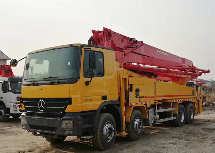 140M3/H Concrete Boom Truck