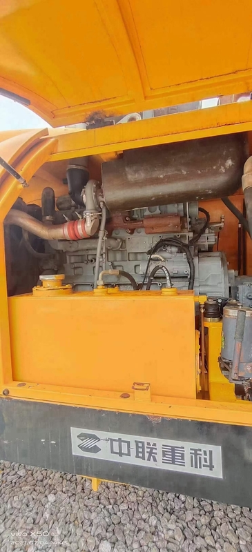 60m3/H 180m 174kw Trailer Concrete Pump High Safety Easy To Clean Yellow