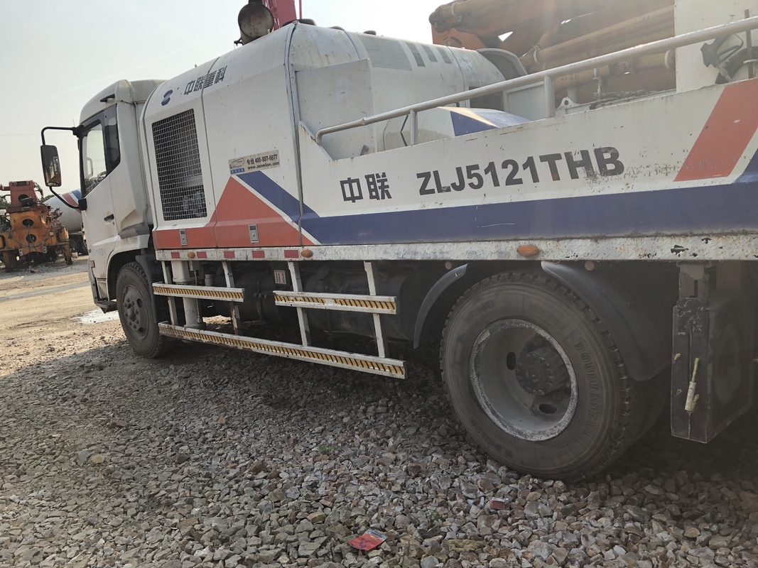 18Mpa 100CBM Used Concrete Trailer Pump , Truck Mounted Concrete Line Pump