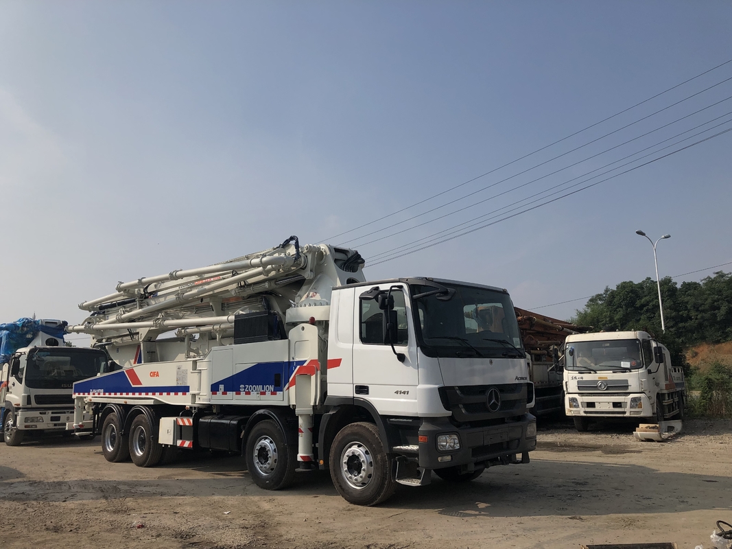 SAE Certified 180CBM/H Concrete Boom Truck Diesel Power High Efficiency