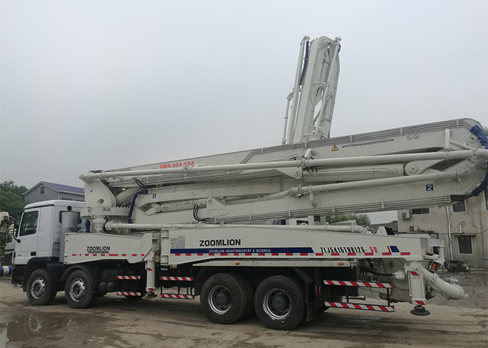 Actros 6x4 Concrete Pumper Truck 50 Meters Wear Resistant Durable
