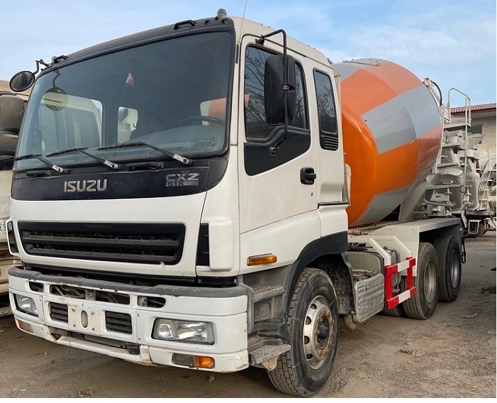 287KW 6M3 Used Concrete Mixer Truck Refurished 6*4 ISUZU CXZ51K 3 Axes