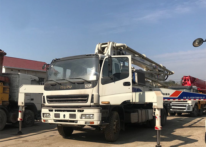 ZOOMLION 37 Meter Used Cement Truck ISUZU Chassis Refurbished