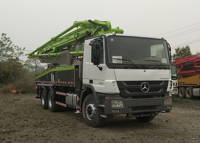 300KW 120 Cubic Refurbished Big Concrete Pump Truck Actors 4141 2012 Year