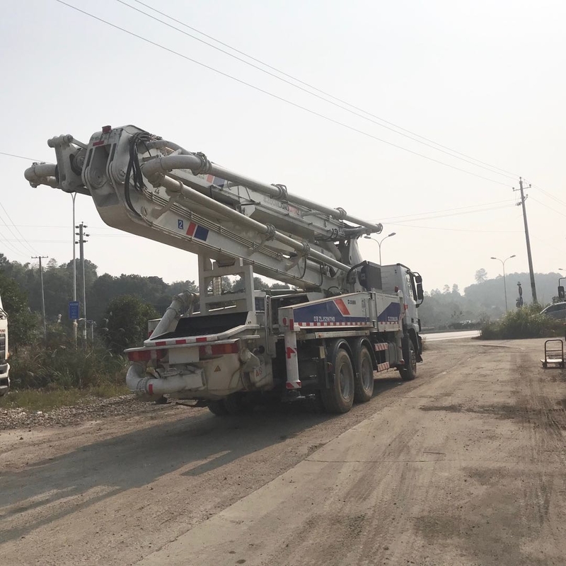 300KW 38m Pump Used Cement Truck , Used Concrete Machine Actros 3341 For Transferring