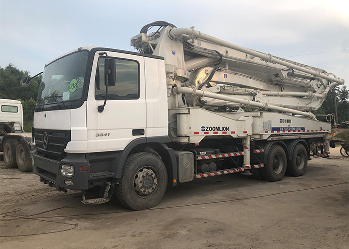 40m 500L Concrete Boom Truck , Used Benz Truck 3 Axle For Construction