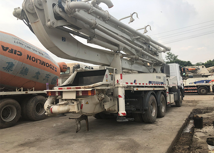 40m 500L Concrete Boom Truck , Used Benz Truck 3 Axle For Construction