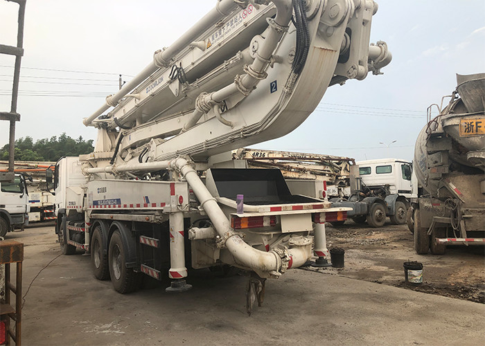 40m 500L Concrete Boom Truck , Used Benz Truck 3 Axle For Construction