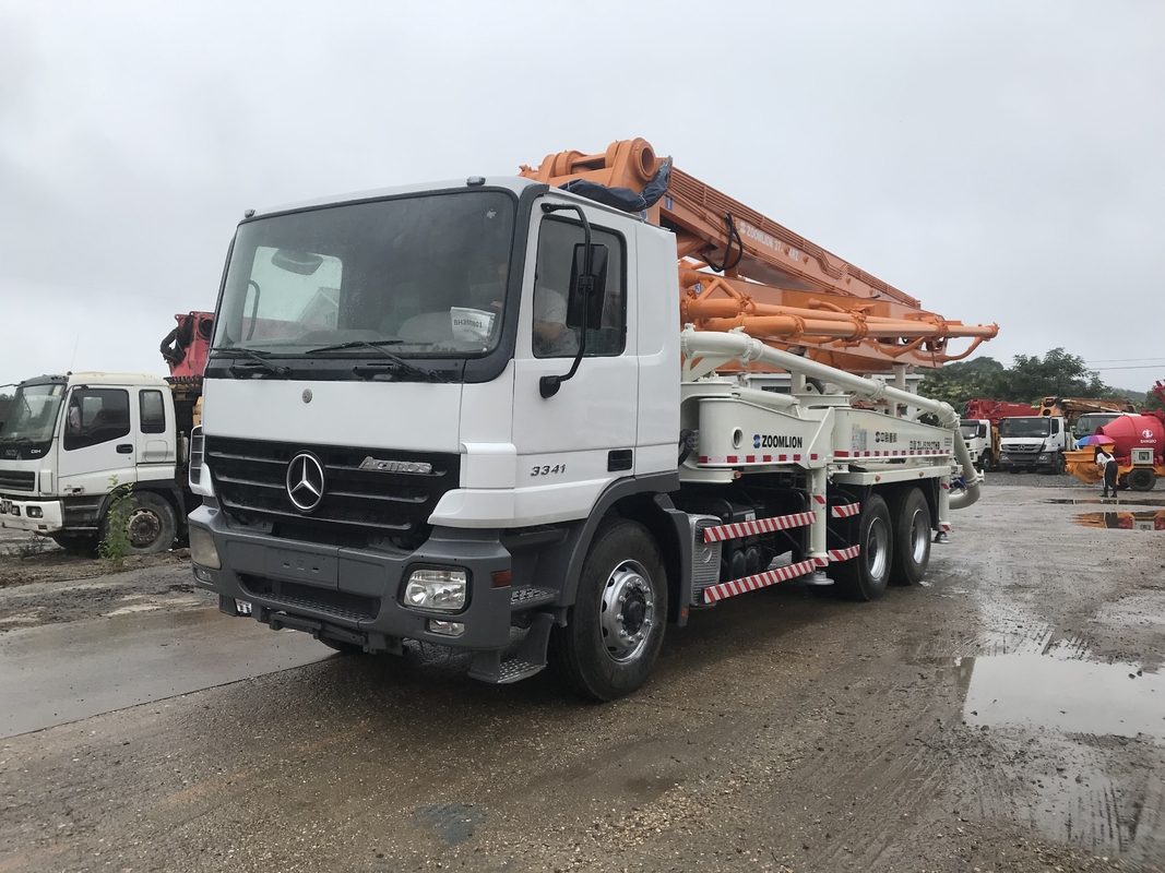 37 Meter 290KW Second Hand Pump Truck 2008 Year Heavy Duty white