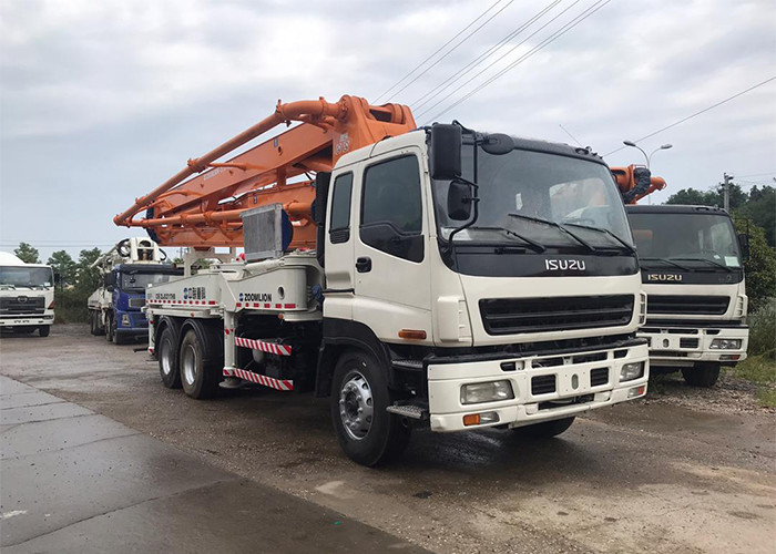 ISO90001 Approved Used Cement Truck , Concrete Pumping Truck 37 Meters