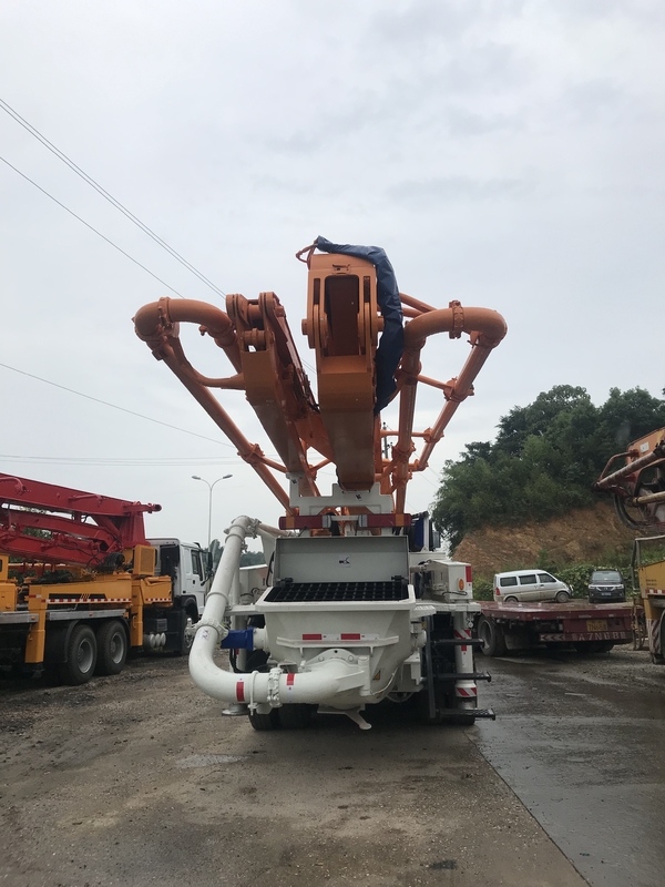 ISO90001 Approved Used Cement Truck , Concrete Pumping Truck 37 Meters