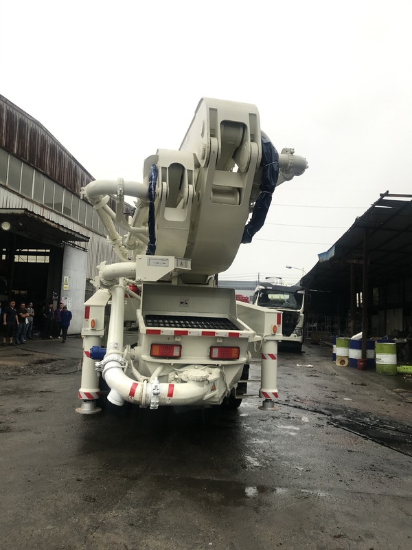 110m3/H 279KW Pump Cement Truck , Used Concrete Equipment Volvo Chassis ISO90001