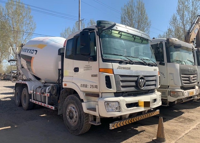 12CBM Used Concrete Mixer Truck