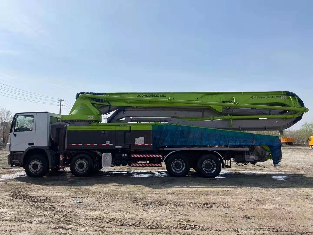 180CBM 52 Meter Concrete Pump Mercedes BENZ Truck Mounted Heavy Duty