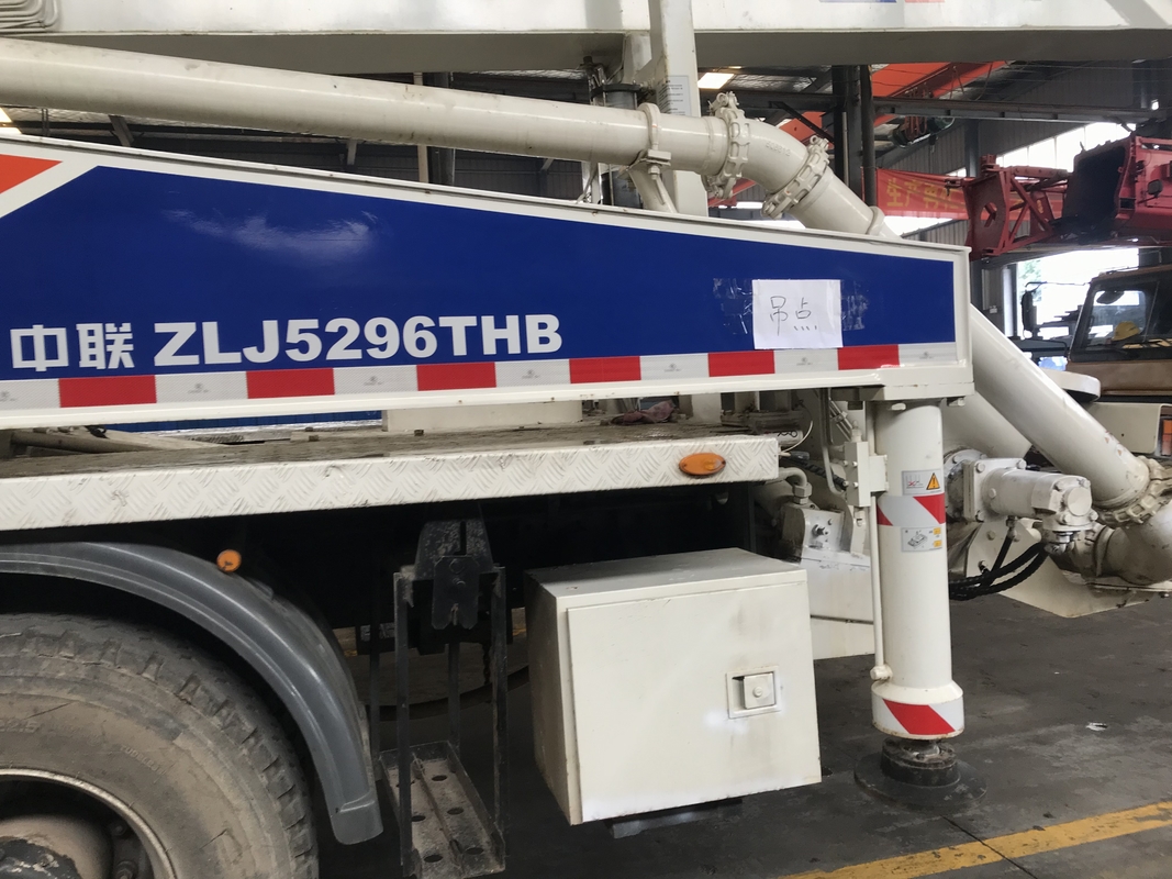 120M3/H 300KW Used Cement Truck , Cement Pump Truck For Transmission