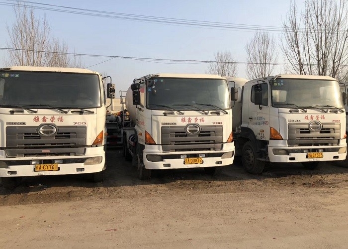 High Stability 9M3 Used Concrete Mixer Truck 259KW With 4 Wheel Drive