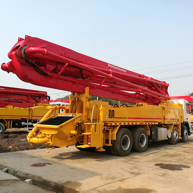 42 Meter 80km/H Used Concrete Pump Truck , Used Volvo Truck With 4 Boom
