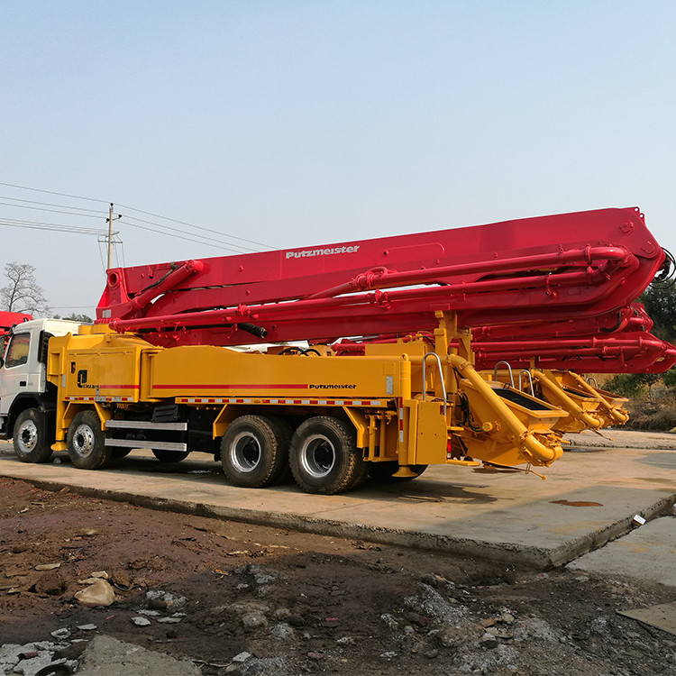 42 Meter 80km/H Used Concrete Pump Truck , Used Volvo Truck With 4 Boom