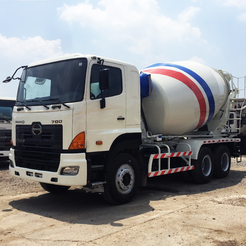 High Standard 10CBM Second Hand Truck Mixer , HINO 700 Truck Refubished