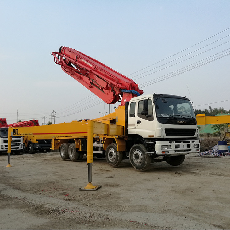 46m 287kw Putzmeister Used Cement Truck Heavy Duty Red And Orange