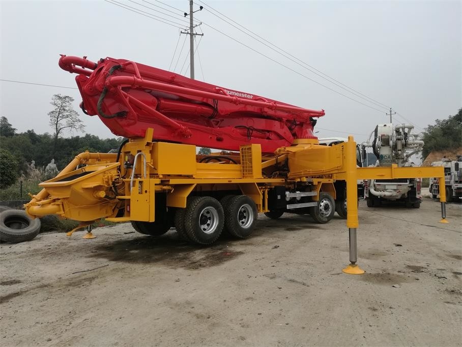 600L Barrel 42 Meter Used Cement Truck Diesel Powered High Reliability