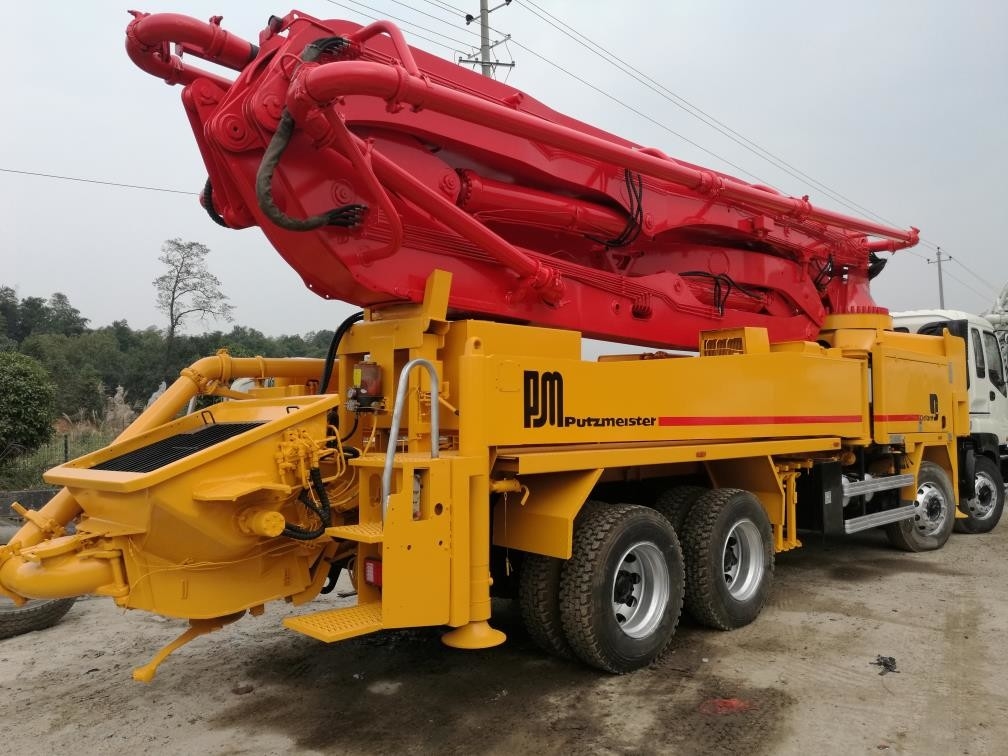 600L Barrel 42 Meter Used Cement Truck Diesel Powered High Reliability