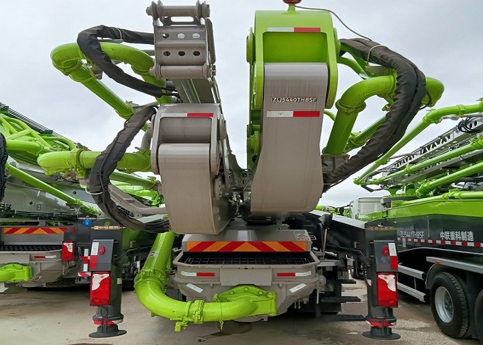 180CBM/H New Concrete Pump Truck