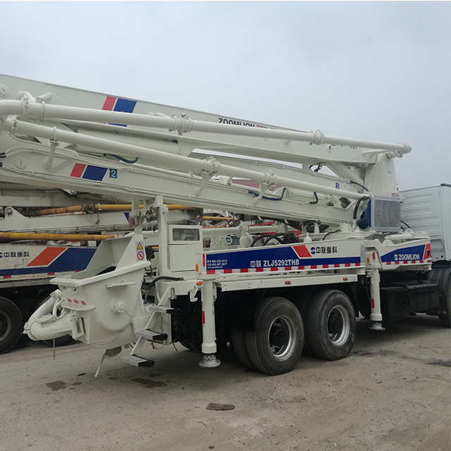 Máy bơm bê tông 80m3 / H 37m đã qua sử dụng Độ bền cao