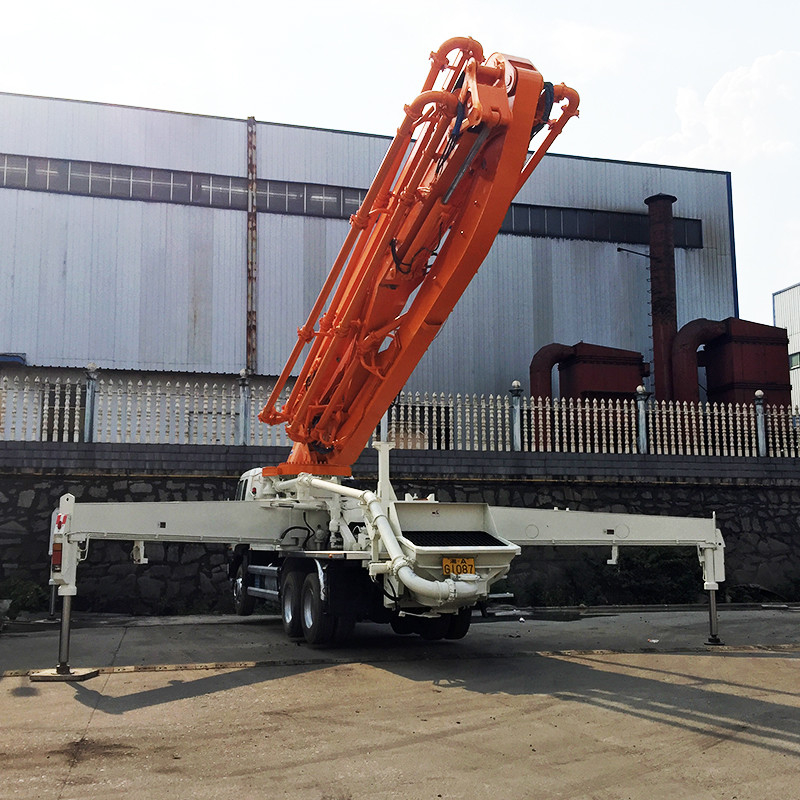 ISO90001 47 Meter Concrete Boom Truck Boom Used Diesel Engine