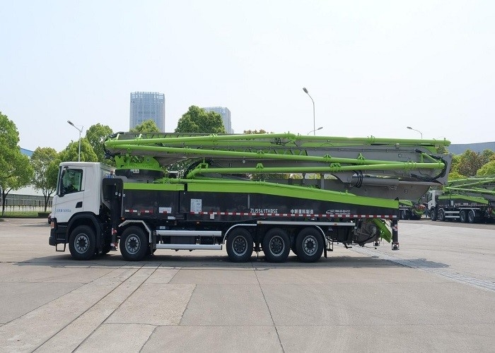 180CBM/H 66m 331KW Boom Pump Truck Scania P450 Chassis High Pressure Pumping