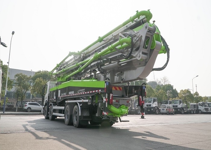 180CBM/H 66m 331KW Boom Pump Truck Scania P450 Chassis High Pressure Pumping